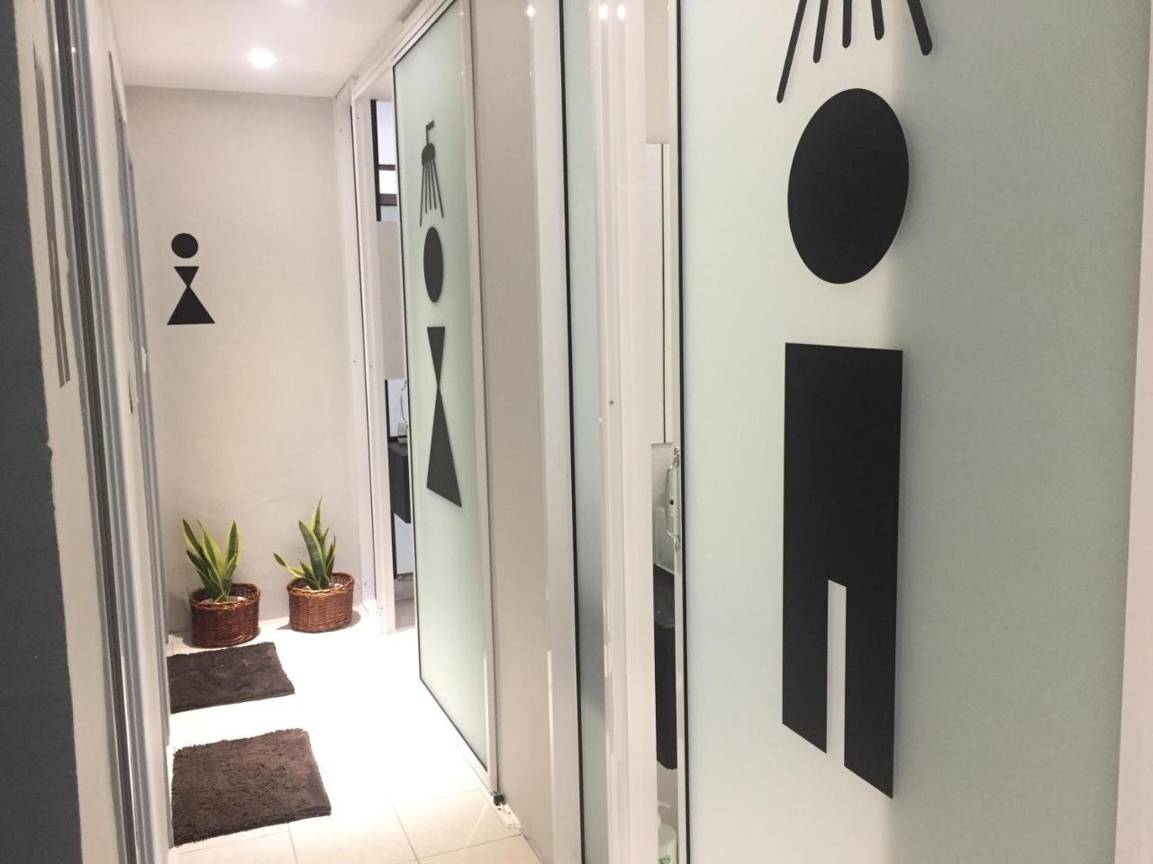 Vibrant Hostel Кота Кинабалу Екстериор снимка