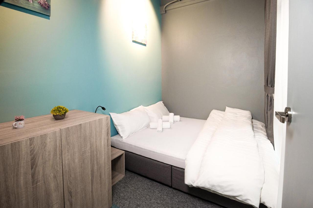 Vibrant Hostel Кота Кинабалу Екстериор снимка