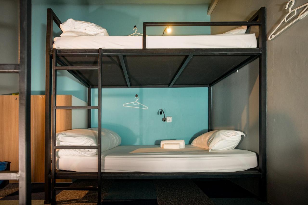 Vibrant Hostel Кота Кинабалу Екстериор снимка